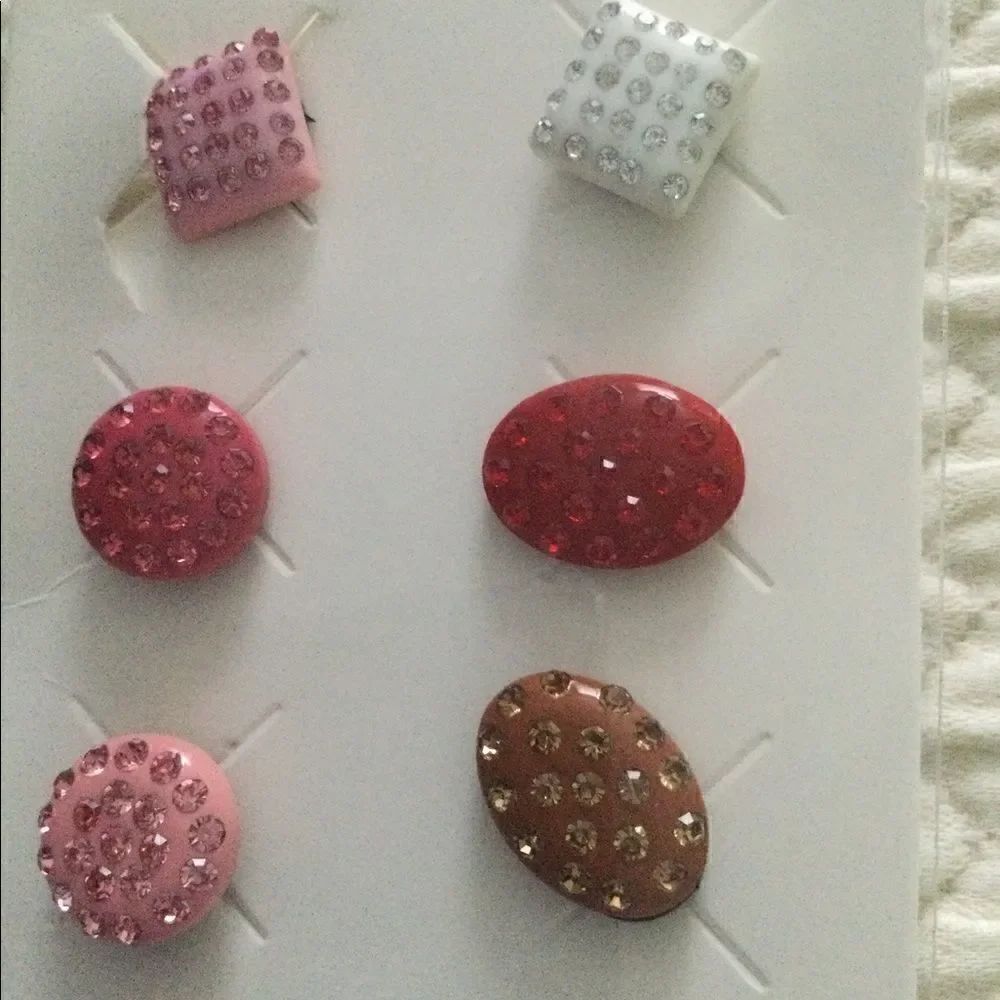 NWT shoe gibbets, charms w rhinestones